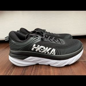 HOKA One One Women’s Bondi 7 in Black/White